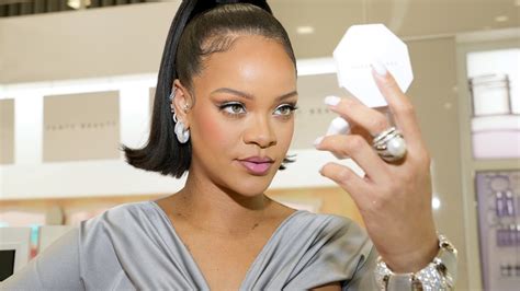 Rihanna is now America’s youngest self-made billionaire woman