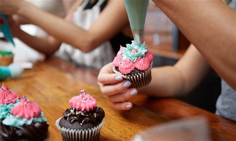 DIY Cupcake Party Kit - Yummy Cupcakes | Groupon