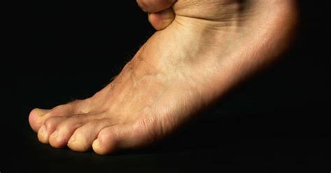 5 Exercises for Turf Toe Treatment - Men's Journal