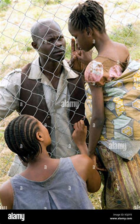 BLOOD DIAMOND DJIMON HOUNSOU Date: 2006 Stock Photo - Alamy