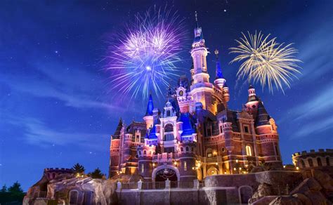 The 10 Best Reasons to Visit Shanghai Disneyland