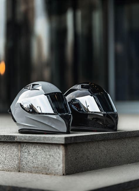 What is a motorcycle helmet with visor for? Is it safe to wear a tinte – ILM