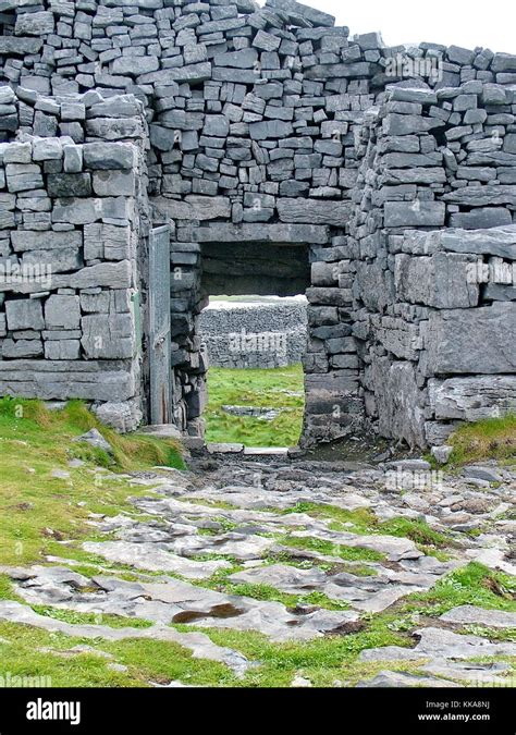 Stone entrance into Dún Aonghasa Fort, Inishmore Island, Ireland Stock ...