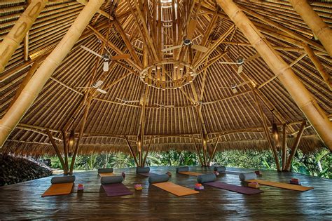 yoga barn, bali yoga, ubud yoga, ubud bali, ubud hotel, hotel bali | Bali yoga, Yoga meditation ...