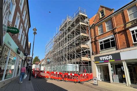 'Unstable' and 'unsafe' Yeovil town centre shop could be demolished - Somerset Live