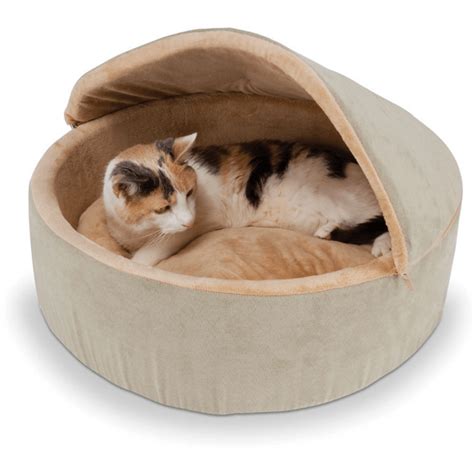 13 Cuddly Cat Beds To Keep Your Cat Warm in Winter | iHeartCats.com