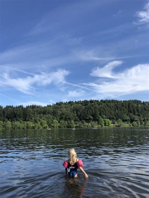 Best West Linn parks: Playgrounds, splash pads, hikes + more in Oregon