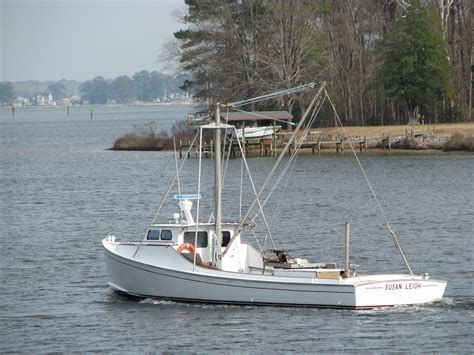 Life in Mathews: Workboats