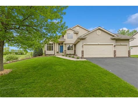 13043 Oakwood Drive, Rogers, MN, 55374 | MLS: 6369335 | Edina Realty