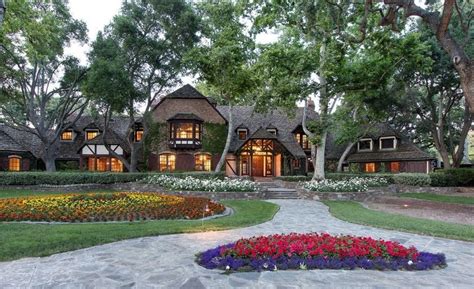 Once Asking $100 Million, Michael Jackson’s Neverland Ranch Sells to Billionaire Ron Burkle for ...