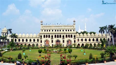 The impressive Bara Imambara of Lucknow | Tale of 2 Backpackers