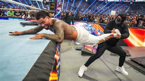 Jimmy Uso surprisingly turning heel on Jey at SummerSlam was "very WWE ...