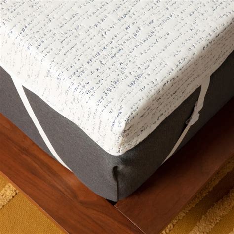 9 Best Mattress Toppers for Hip Pain, Expert-Approved 2022 | Well+Good