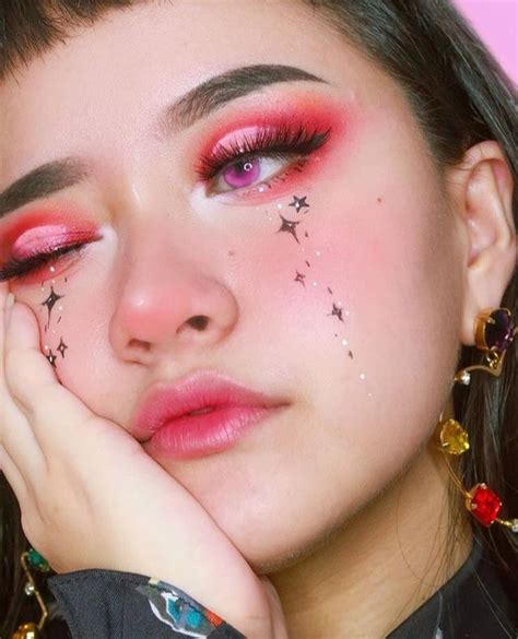 𝖇𝖊𝖊𝖙𝖑𝖊𝖘 | Creative makeup, Aesthetic makeup, Artistry makeup