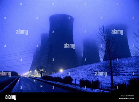 EGGBOROUGH POWER STATION Stock Photo - Alamy