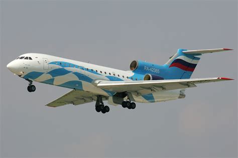 File:Aero Rent Yakovlev Yak-42.jpg - Wikipedia