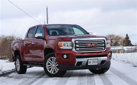 2016 GMC Canyon SLT Duramax Diesel: Efficiency Comes at a Price - The Car Guide