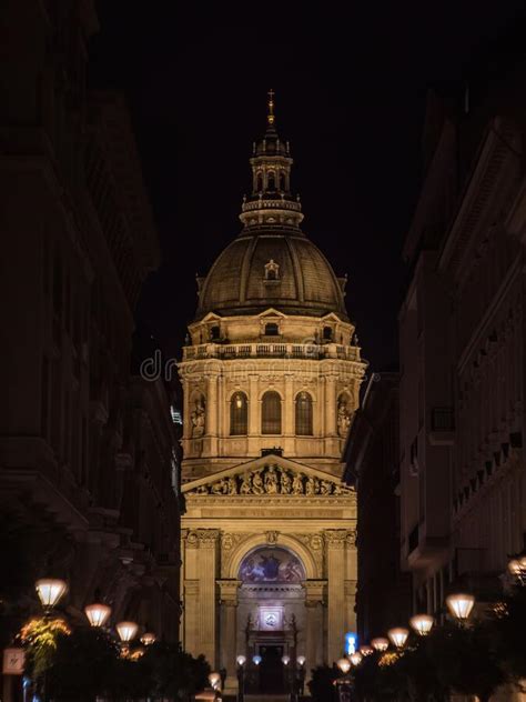 Saint Stephen S Basilica at Night Budapest Stock Photo - Image of ...