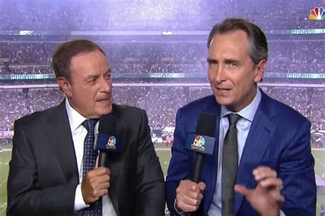 Al Michaels and Cris Collinsworth calling NBC game during day had fans ...