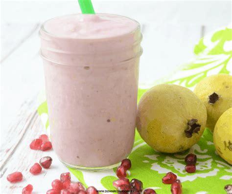 Pomegranate Guava Smoothie | Delicious tropical smoothie!