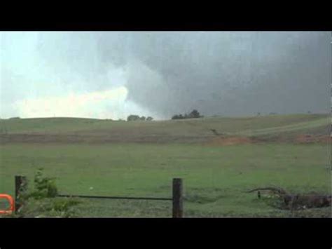 Hinton, OK Cone Tornado 5-24-2011 - YouTube