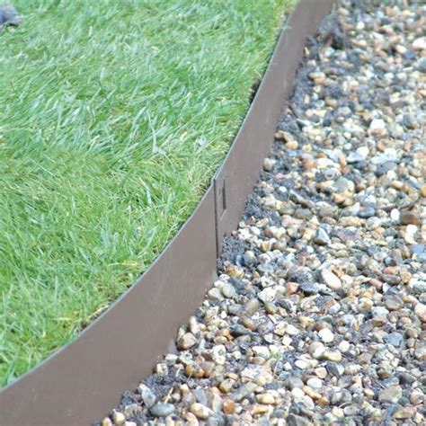 Metal landscape edging to add elegance to your garden – TopsDecor.com