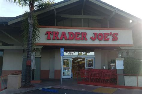 Trader Joe's La Canada (42) | Grocery Store in La Canada 91011