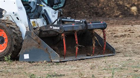 Grapple, Farm – Utility On Bucket, Small Articulated Loader - Bobcat