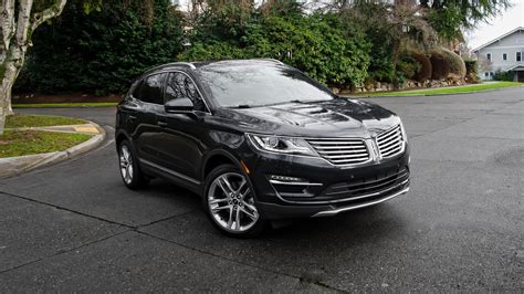 Video Review: The Lincoln MKC Is the Right Vehicle at the Right Time ...