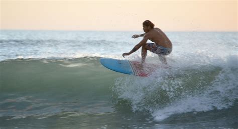 TAMARINDO, COSTA RICA - 2016 : r/surfing