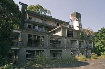 The Presurfer: Abandoned Places In Japan