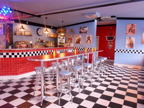 1950's American Diner in Florence, no really! - Girl in Florence