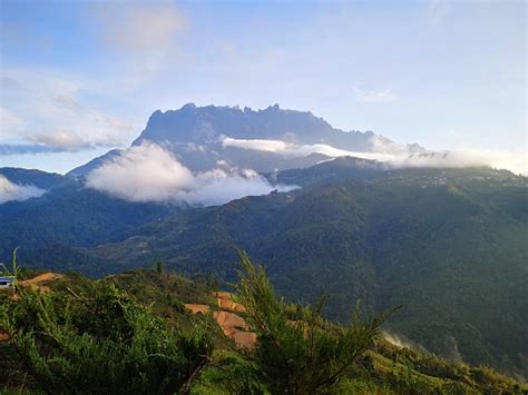 Beautiful Sunrise Overlooking Mount Kinabalu Stock Photo - Download Image Now - iStock