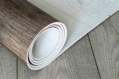 How To Lay Sheet Vinyl Flooring In A Bathroom | Floor Roma