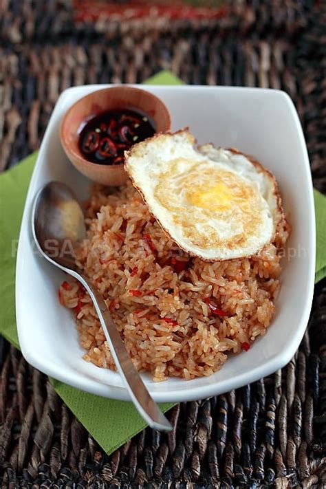 Nasi Goreng (Indonesian Fried Rice) | Easy Delicious Recipes: Rasa Malaysia