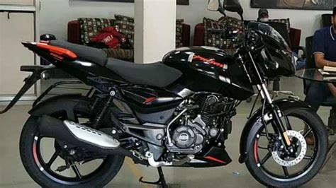 Bajaj Pulsar 125 Split Seat BS 6 starts arriving at dealerships | HT Auto