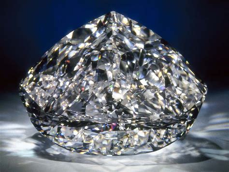 The 3 Most Famous Diamonds in the World | Barkev's Engagement Rings | Blog