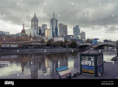 Southbank Promenade Melbourne Australia Stock Photo - Alamy