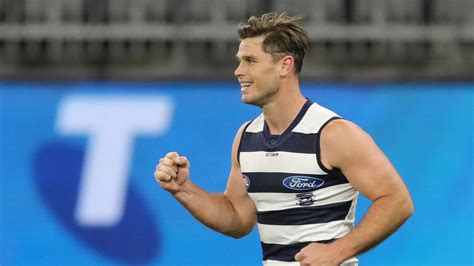 Geelong Cats vs GWS Giants: AFL live scores, blog