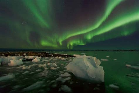 Northern Lights over Greenland | Guide to Greenland