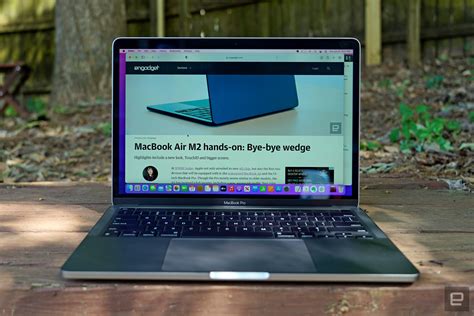 MacBook Pro 13-inch review (M2, 2022): Pro in name only | Engadget