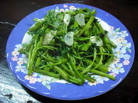 Rau Muống Xào Tỏi | Traditional Vegetable Dish From Vietnam, Southeast Asia