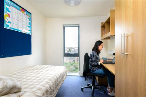 New Hall | UCL Accommodation - UCL – University College London