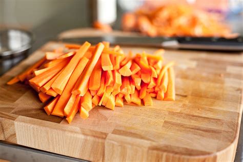 Chopped Carrots | www.veganyumyum.com | Lauren | Flickr