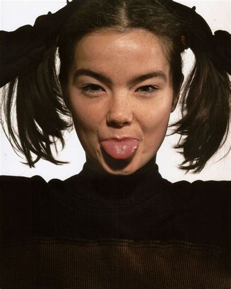 Pin by - ̗̀ ɴ ᴇ ᴇ ᴛ ᴀ ̖́- on ᴀ ᴇ s ᴛ ʜ ᴇ ᴛ ɪ ᴄ | Bjork, Aesthetic people, Pretty people