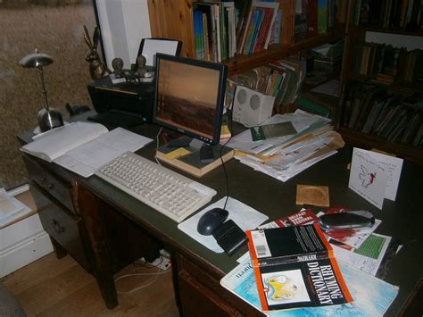 Picture Book Den: Want to see my writing desk? (Malachy Doyle)