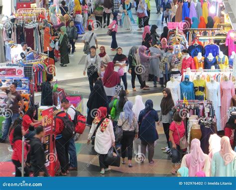 Pasar Tanah Abang, Jakarta editorial photography. Image of indonesia ...