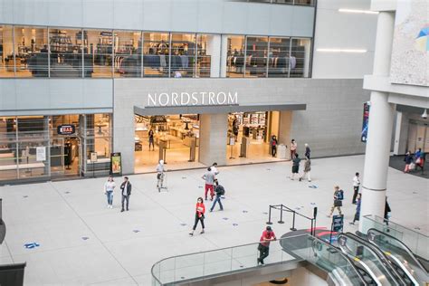 This is what it's like shopping at the Toronto Eaton Centre now that it's open again