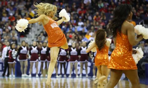 Tennessee Volunteers Cheerleaders Video Goes Viral on Social Media ...