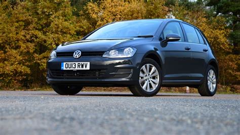 Volkswagen Golf TDI review | Auto Express